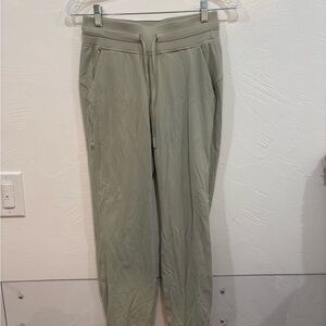 Lulu joggers light green